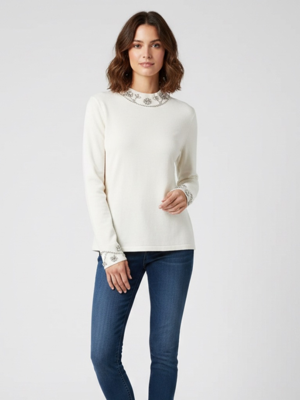 NWT  Ann Klein embellished rhinestone detail sweater. Ivory Lg